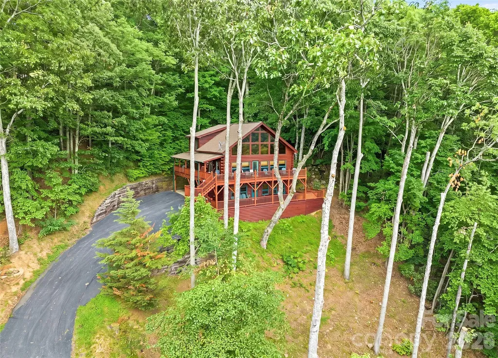 582 Tsalagi Trail Maggie Valley NC 28751