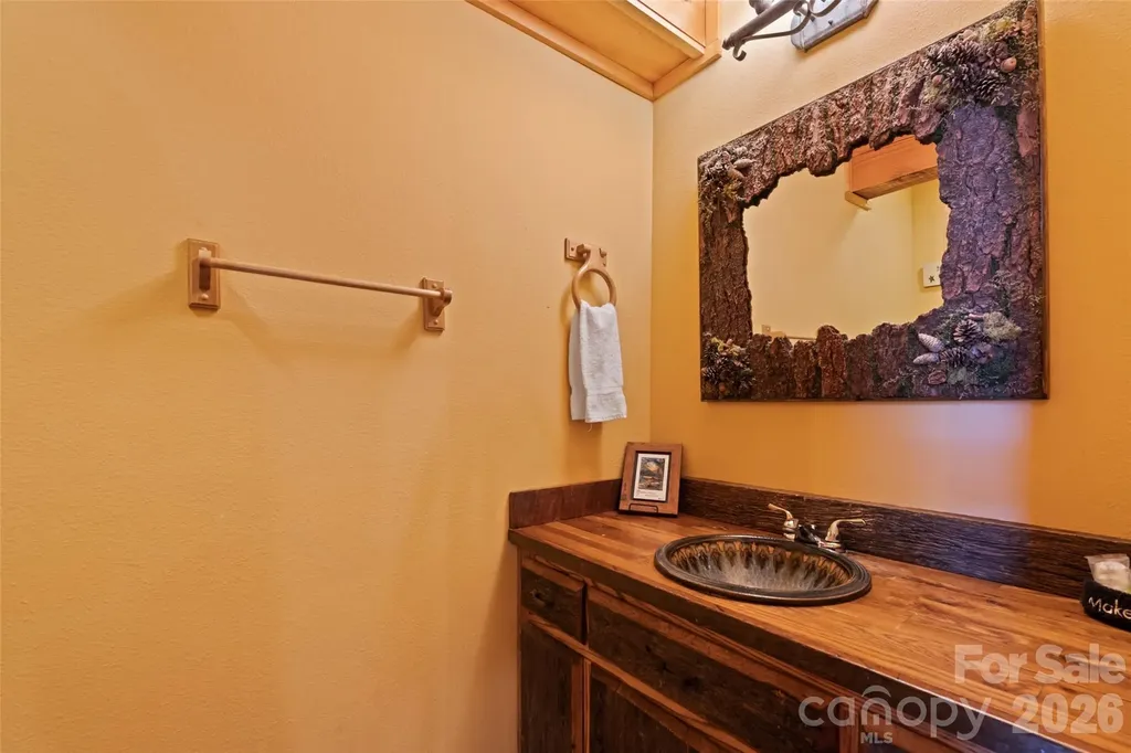 582 Tsalagi Trail Maggie Valley NC 28751