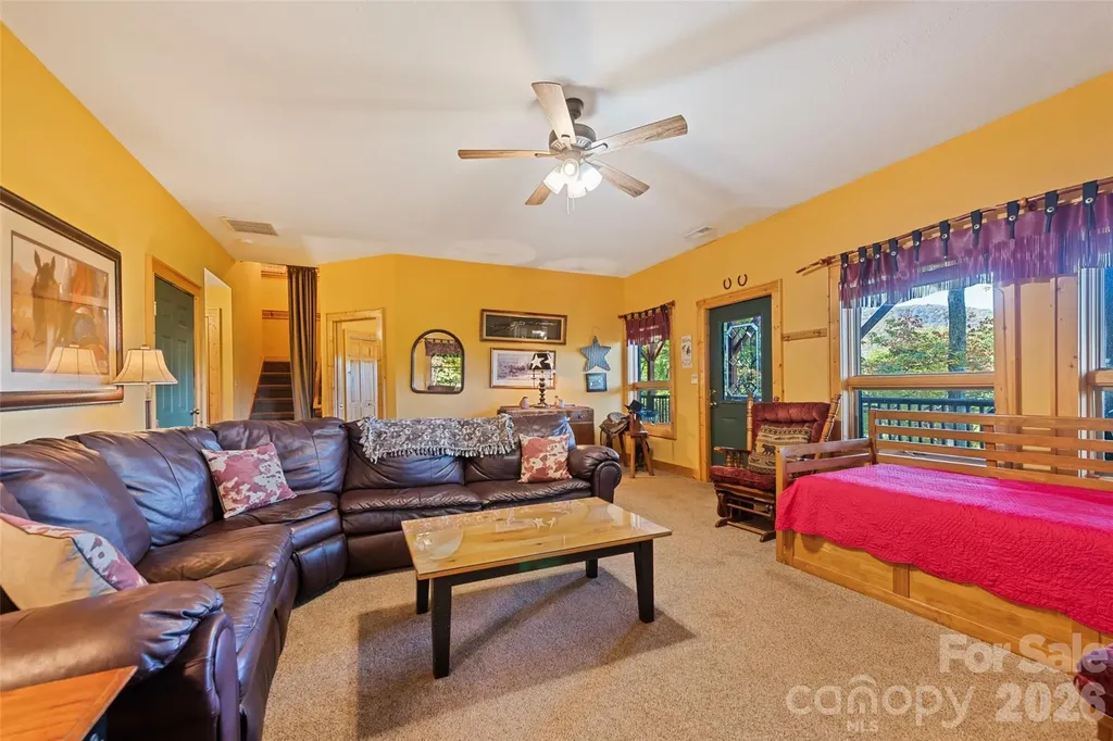 582 Tsalagi Trail Maggie Valley NC 28751