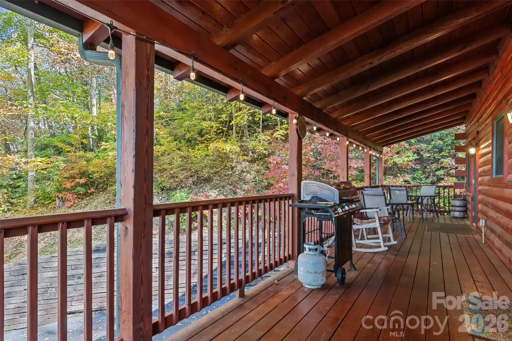 582 Tsalagi Trail Maggie Valley NC 28751