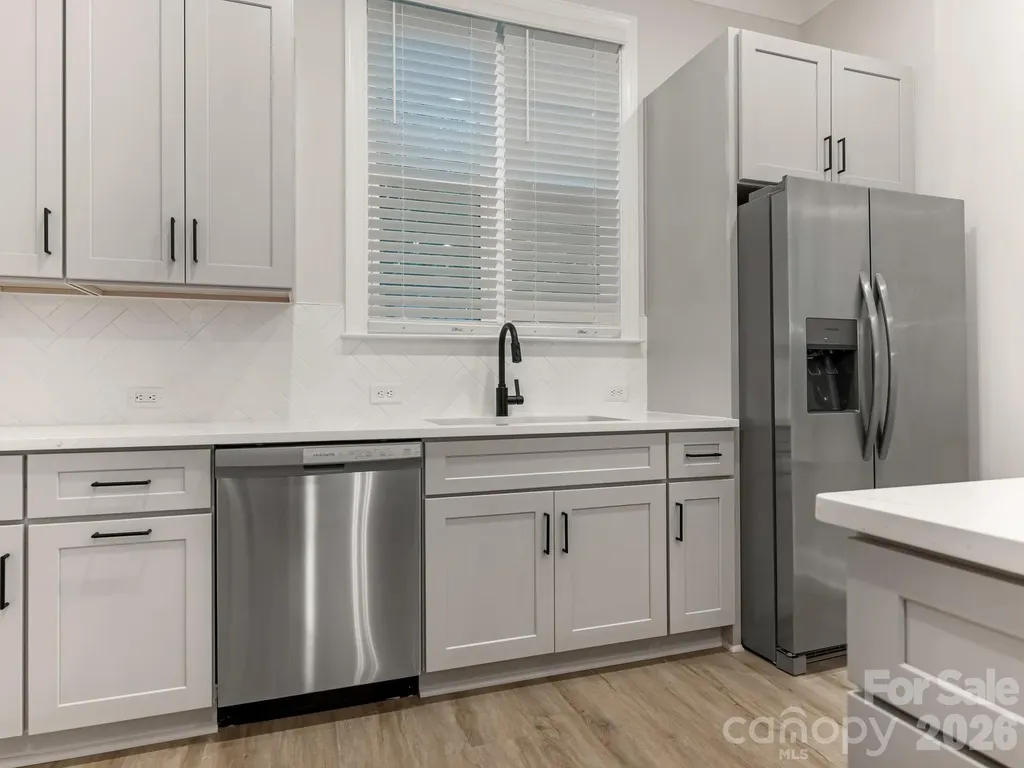 428 Woodvale Place Charlotte NC 28208