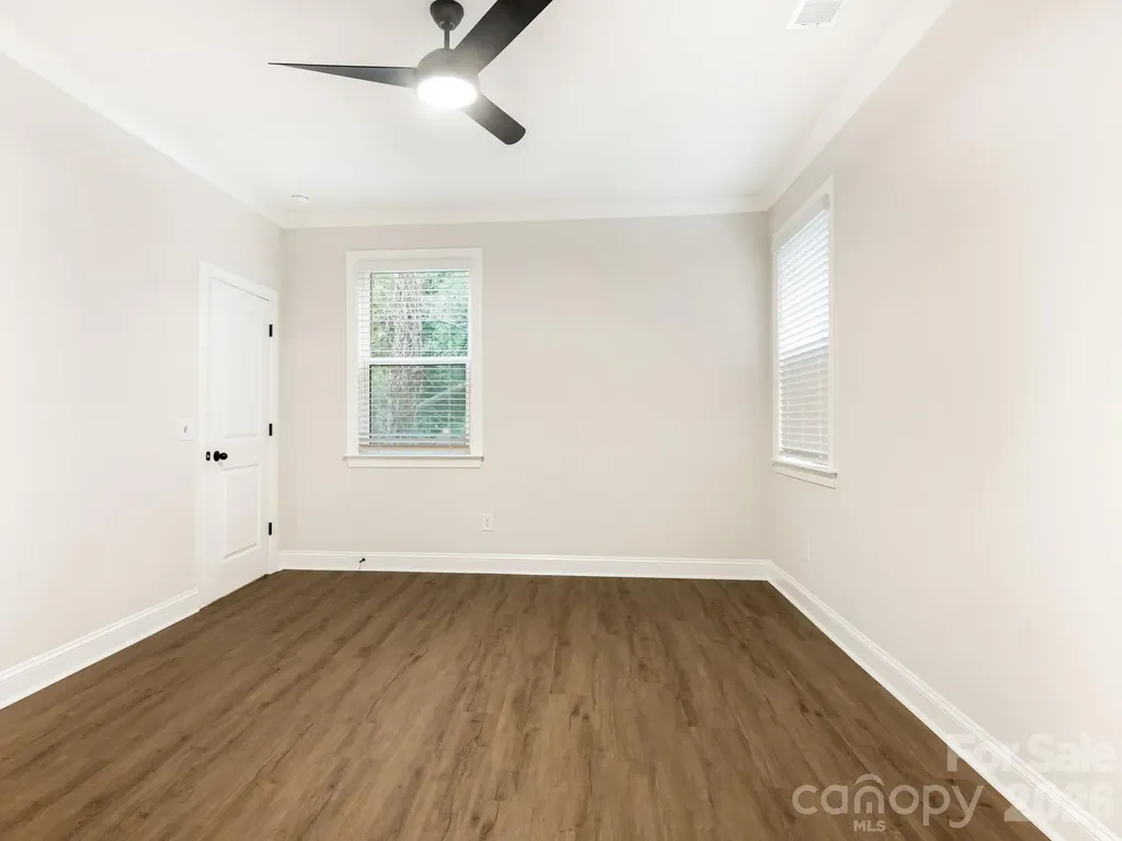 428 Woodvale Place Charlotte NC 28208