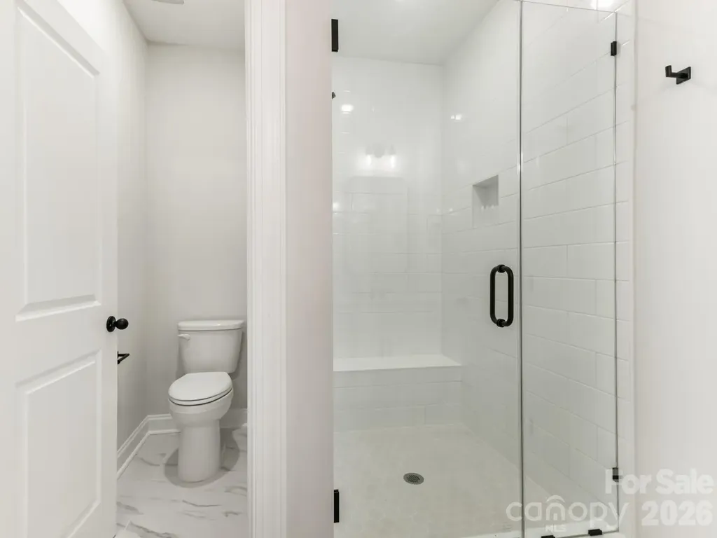 428 Woodvale Place Charlotte NC 28208