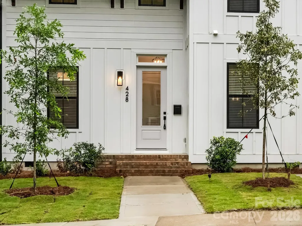 428 Woodvale Place Charlotte NC 28208