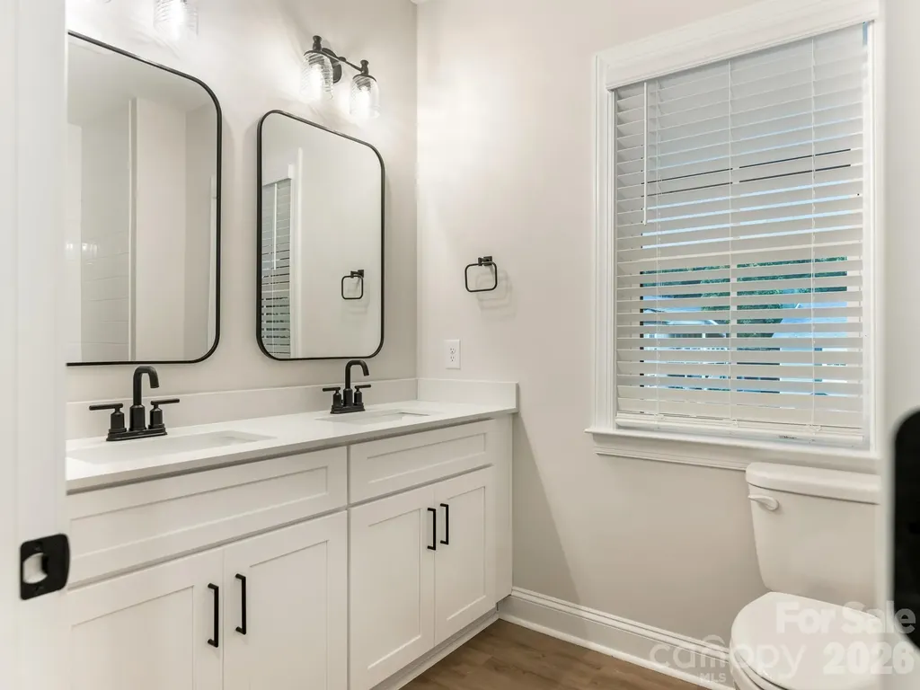 428 Woodvale Place Charlotte NC 28208
