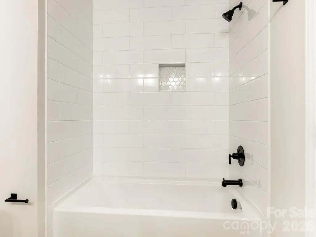 428 Woodvale Place Charlotte NC 28208