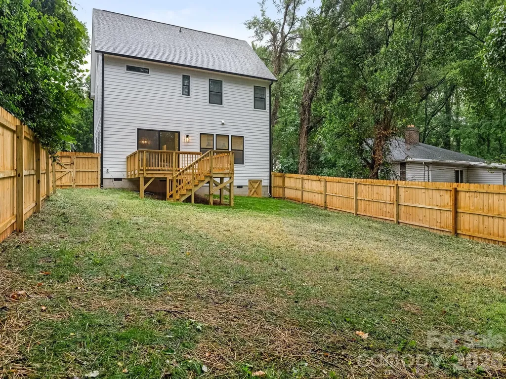 428 Woodvale Place Charlotte NC 28208