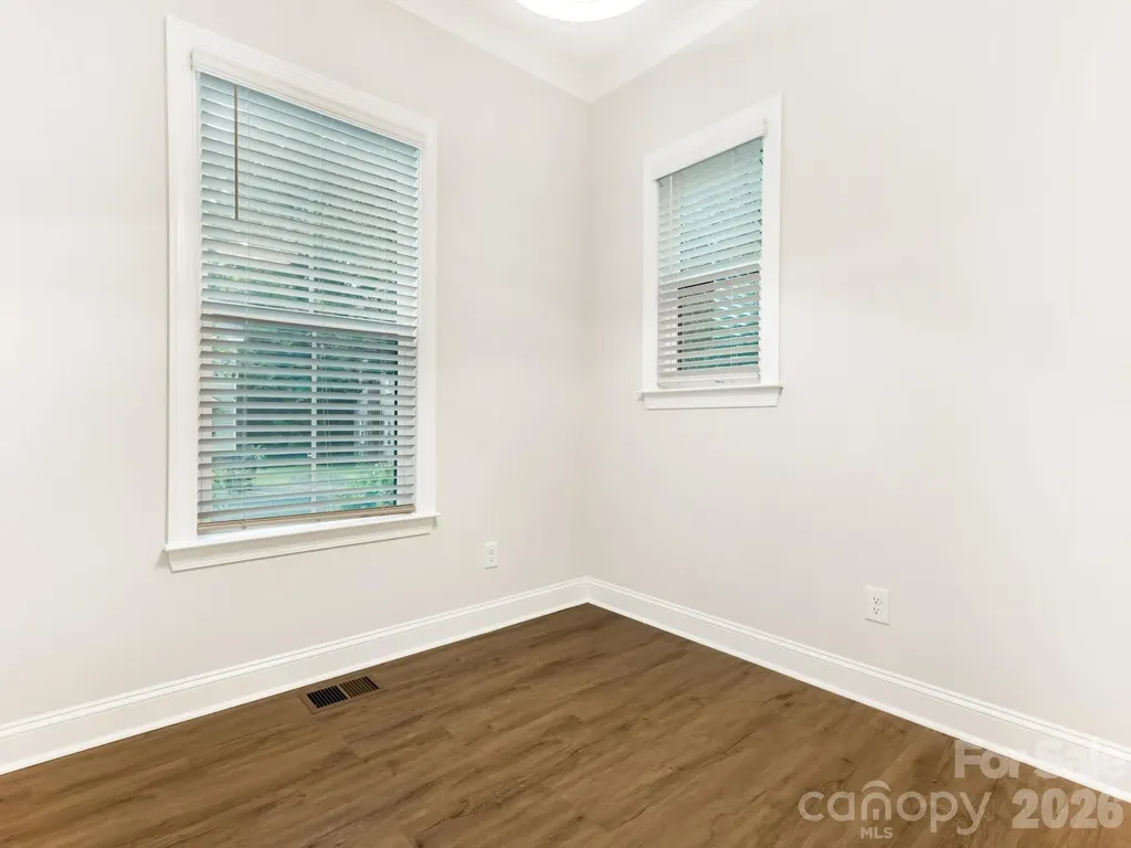 428 Woodvale Place Charlotte NC 28208