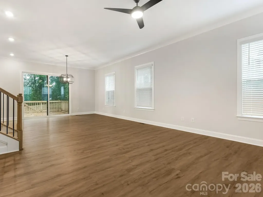 428 Woodvale Place Charlotte NC 28208