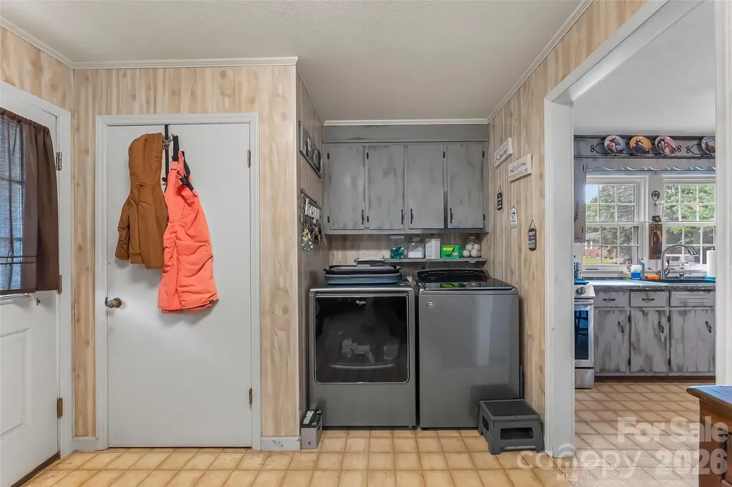 208 Shuping Street Morganton NC 28655