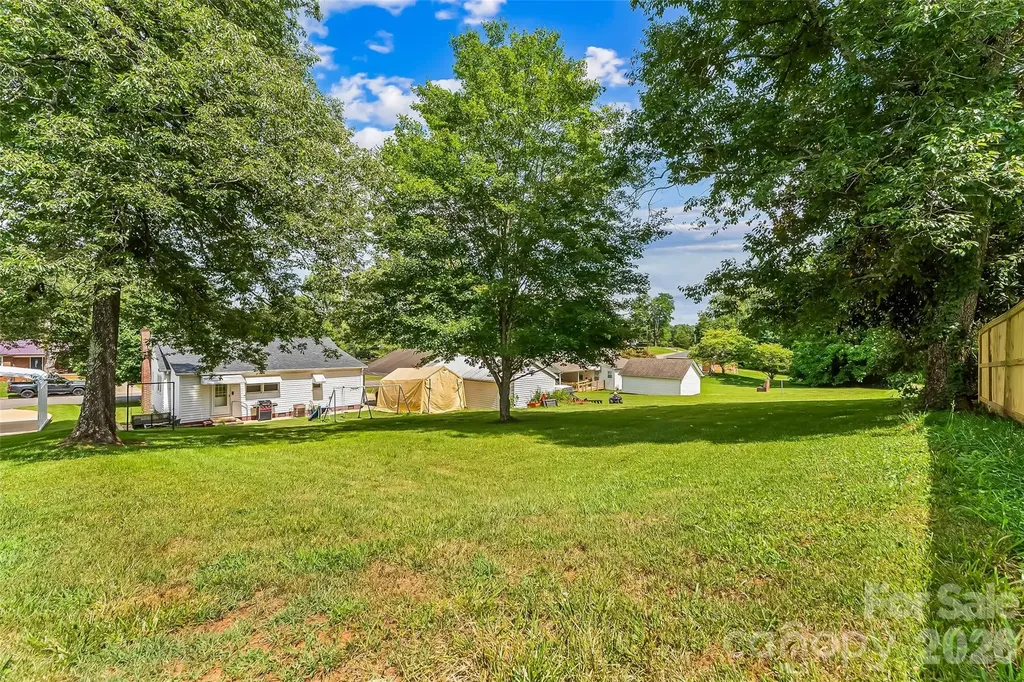 208 Shuping Street Morganton NC 28655