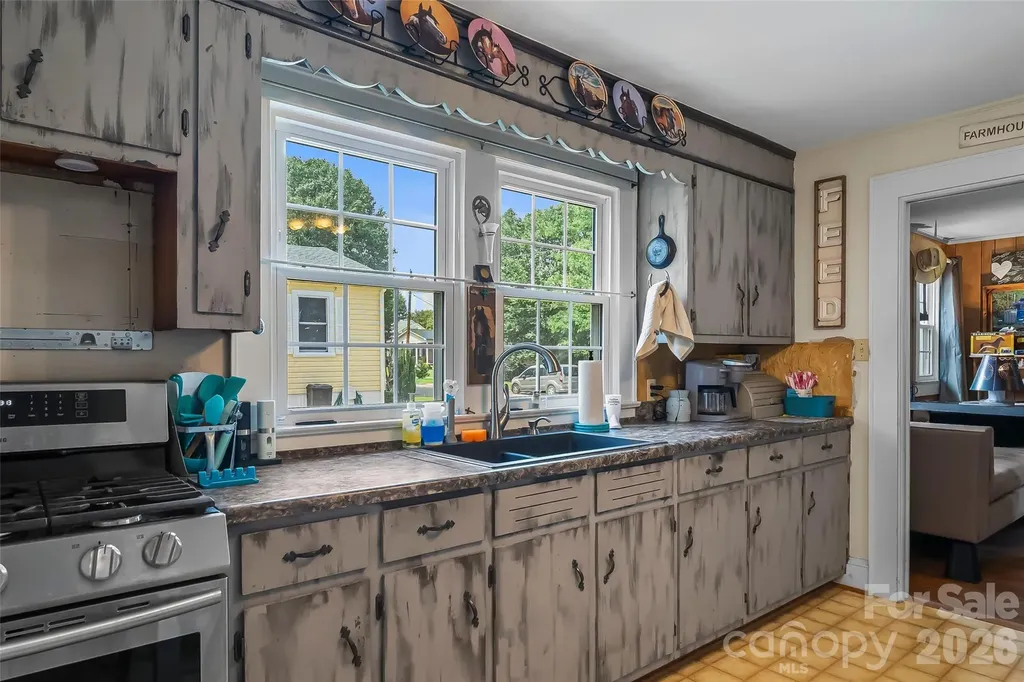 208 Shuping Street Morganton NC 28655