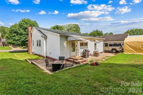 208 Shuping Street Morganton NC 28655
