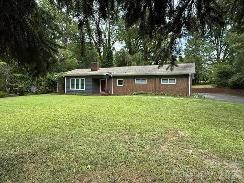 138 Circle Drive Thomasville NC 27360