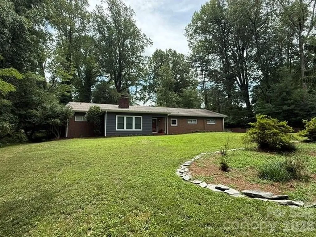 138 Circle Drive Thomasville NC 27360