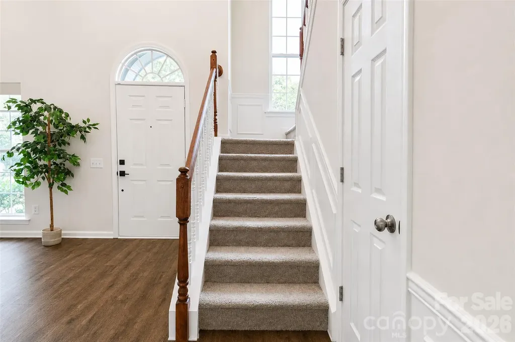 6634 Bells Mill Drive Charlotte NC 28269