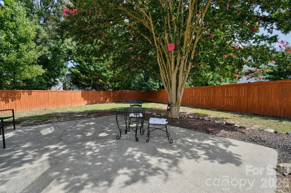 6634 Bells Mill Drive Charlotte NC 28269