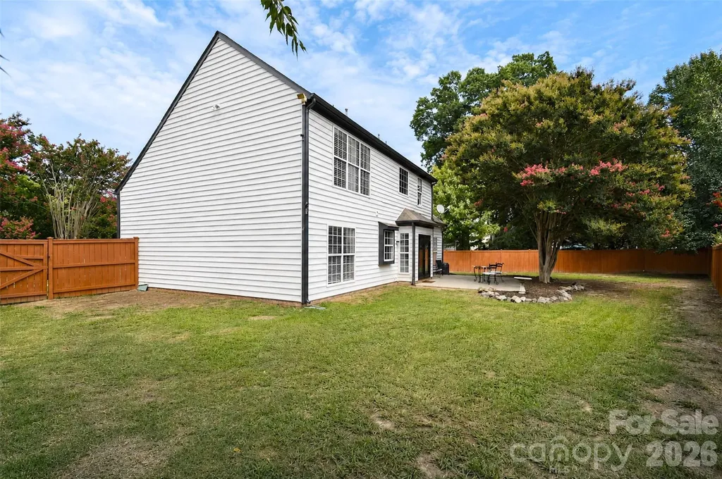 6634 Bells Mill Drive Charlotte NC 28269