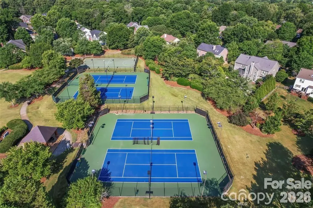 6634 Bells Mill Drive Charlotte NC 28269