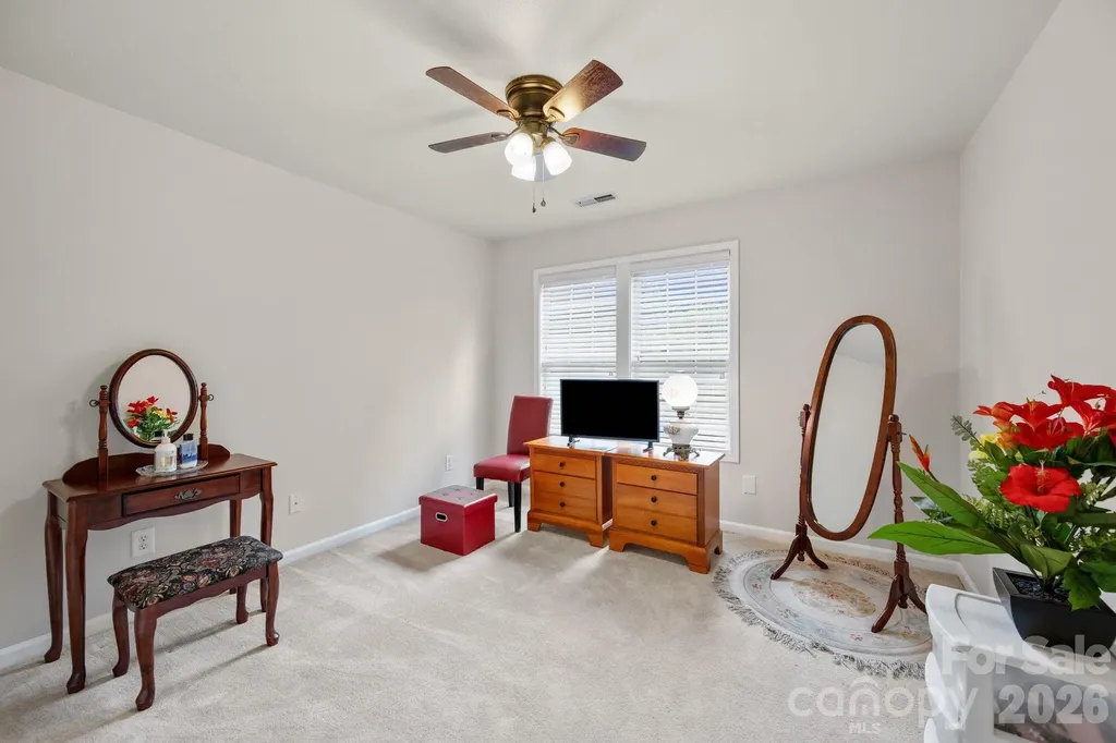 5757 Fox Ridge Lane Winston Salem NC 27104