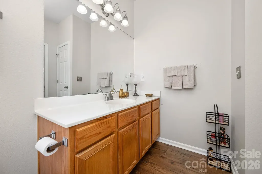 5757 Fox Ridge Lane Winston Salem NC 27104