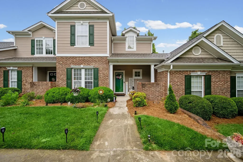 5757 Fox Ridge Lane Winston Salem NC 27104