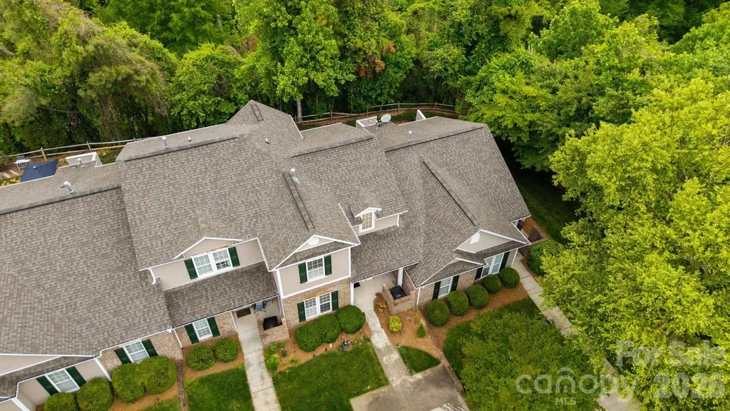 5757 Fox Ridge Lane Winston Salem NC 27104