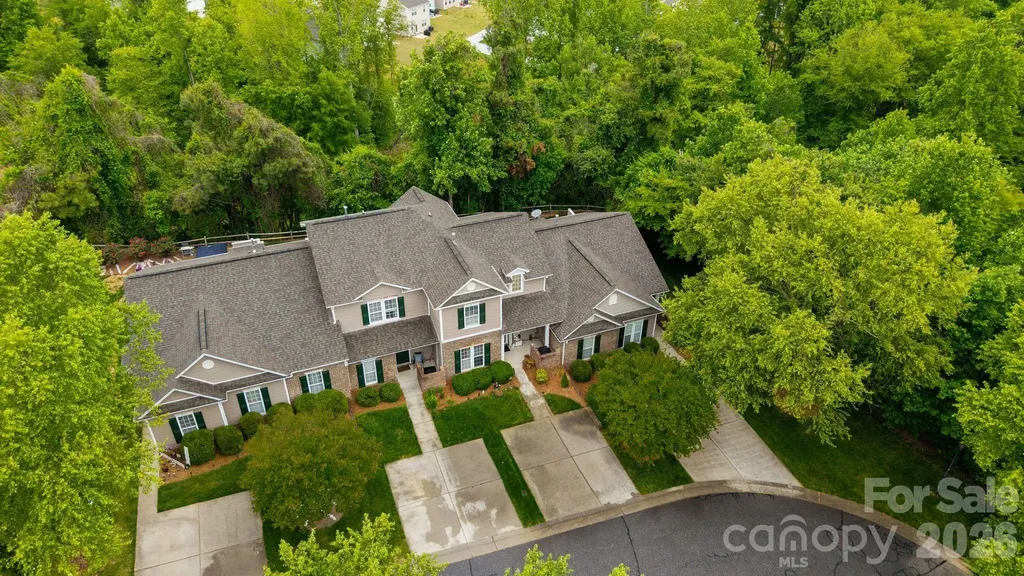 5757 Fox Ridge Lane Winston Salem NC 27104