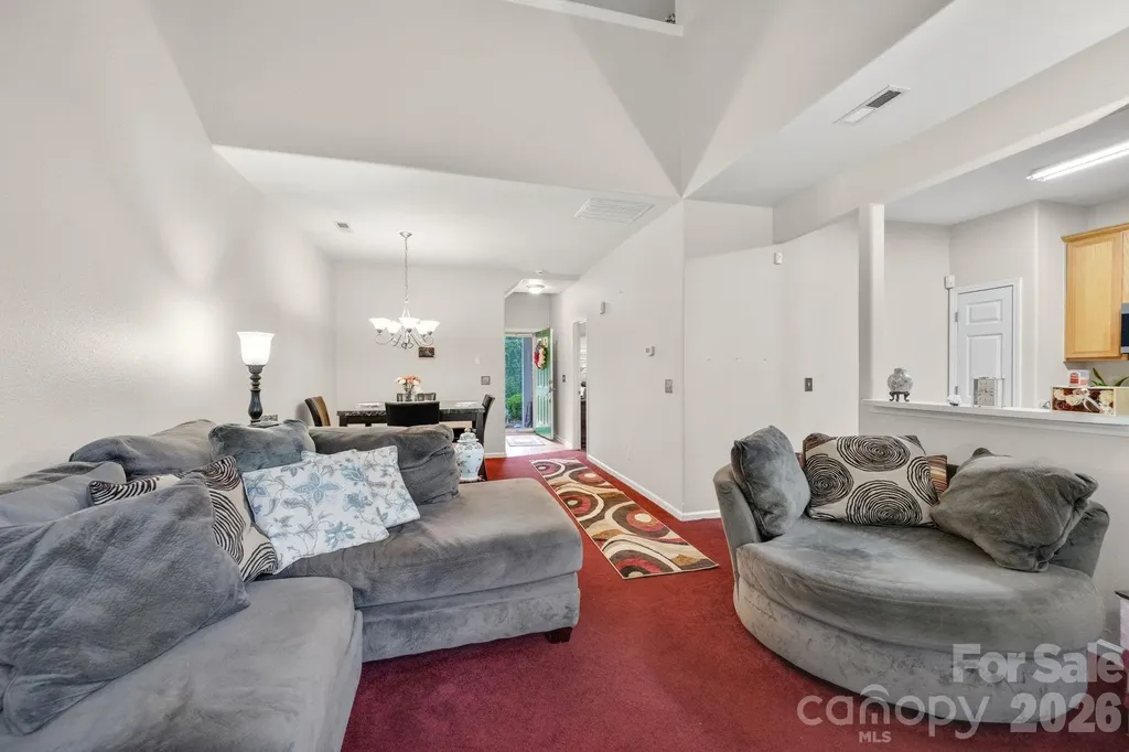 5757 Fox Ridge Lane Winston Salem NC 27104