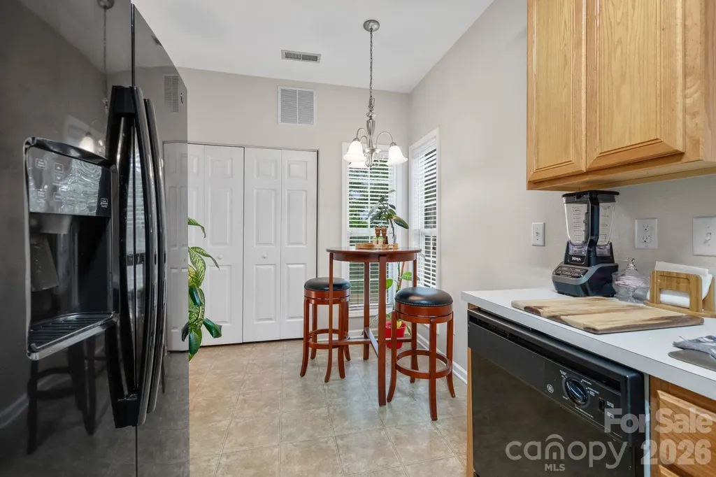 5757 Fox Ridge Lane Winston Salem NC 27104