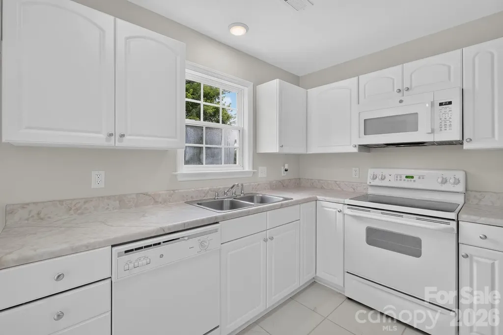 373 Sailway Road Winston Salem NC 27127