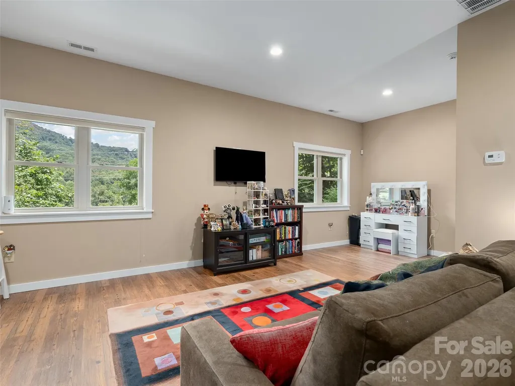 39 Maplewood Drive Maggie Valley NC 28751