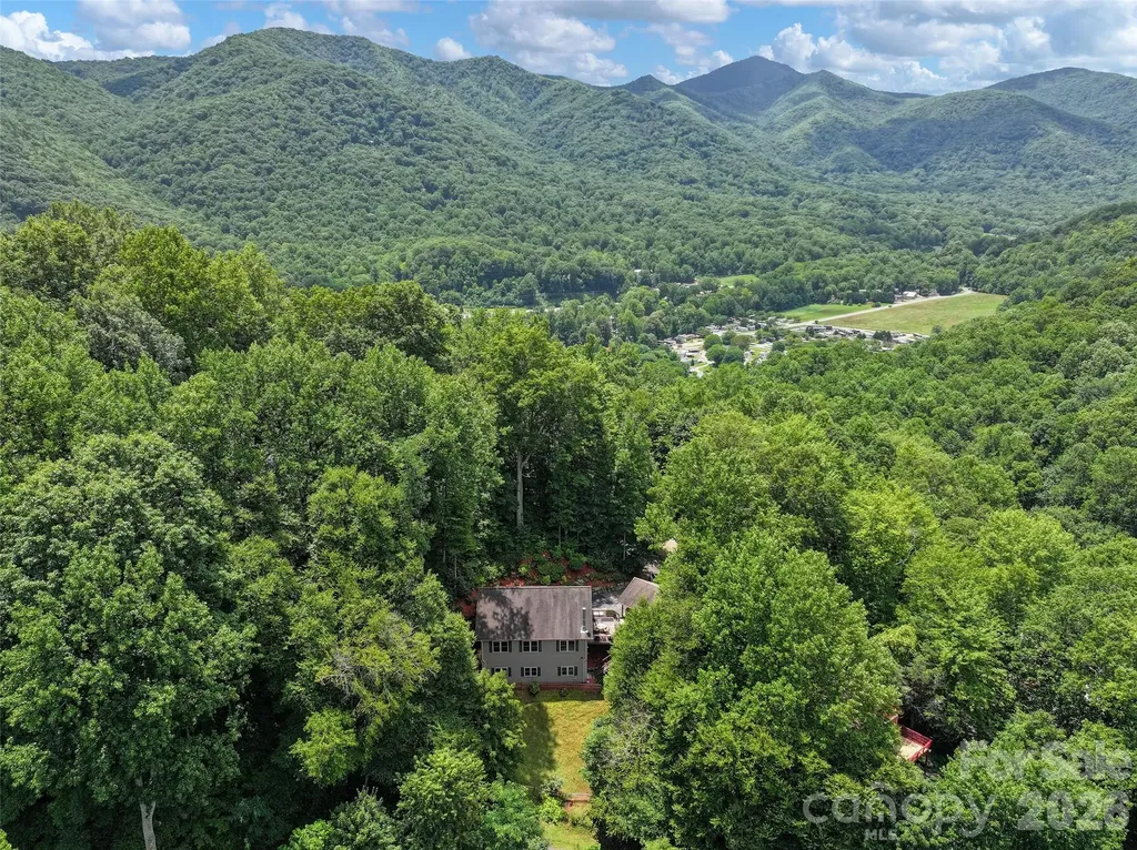 39 Maplewood Drive Maggie Valley NC 28751