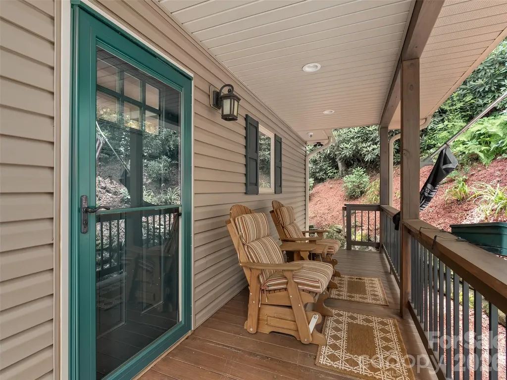 39 Maplewood Drive Maggie Valley NC 28751