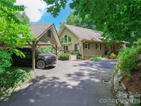 39 Maplewood Drive Maggie Valley NC 28751