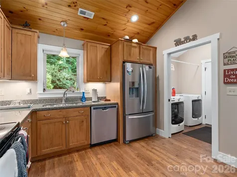 39 Maplewood Drive Maggie Valley NC 28751