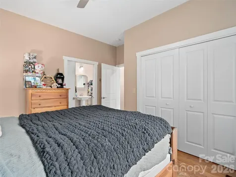 39 Maplewood Drive Maggie Valley NC 28751