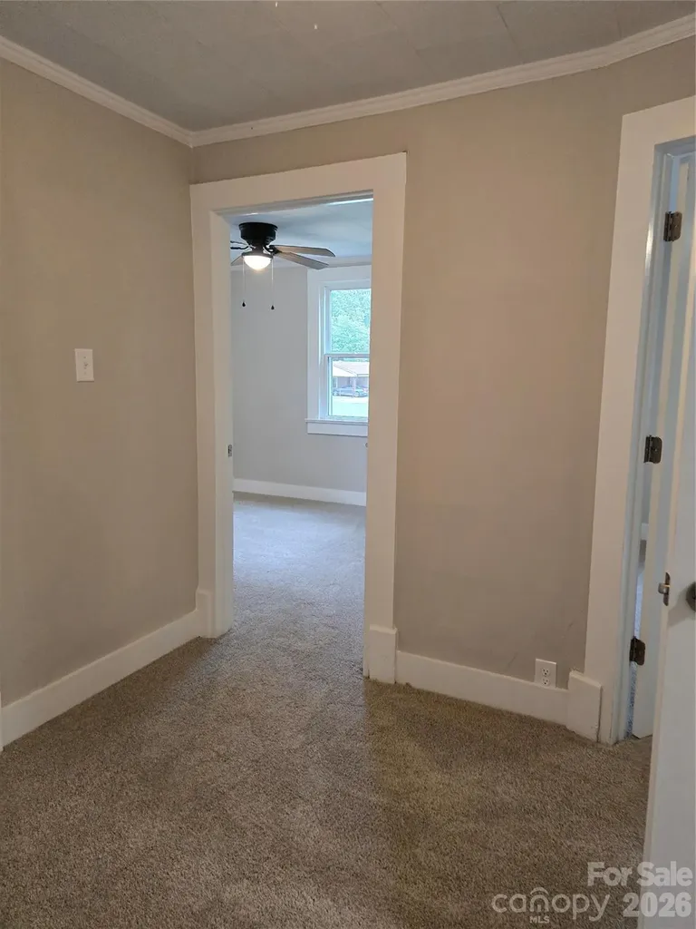 1729 Lakeview Drive Statesville NC 28677