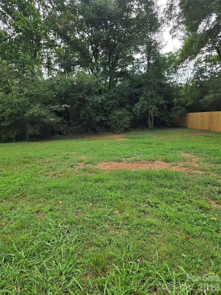 1729 Lakeview Drive Statesville NC 28677
