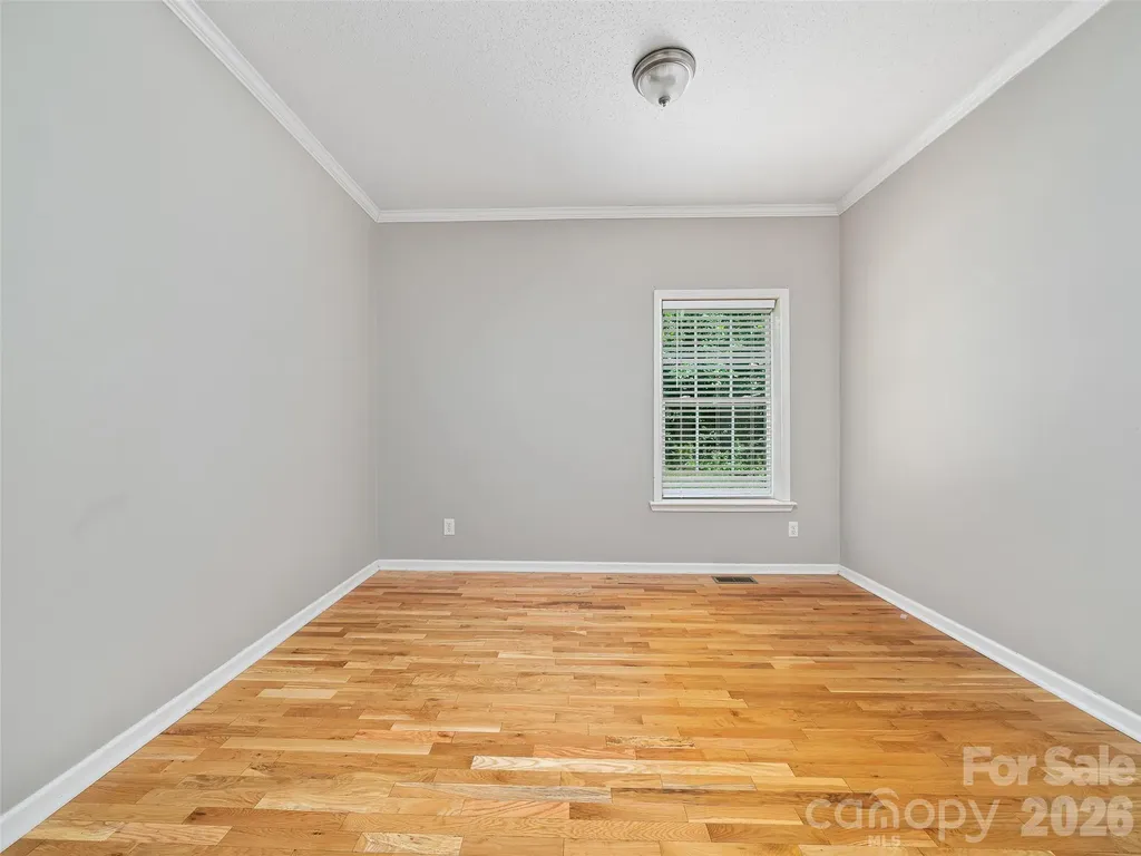 1470 Bear Creek Road Bakersville NC 28705