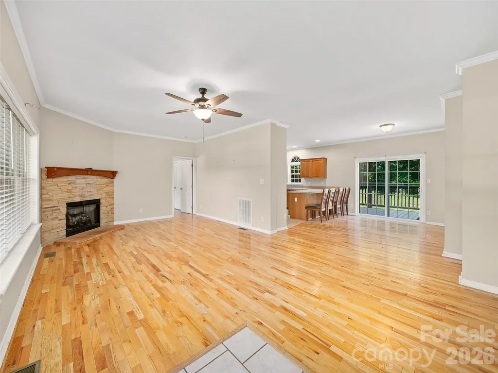 1470 Bear Creek Road Bakersville NC 28705