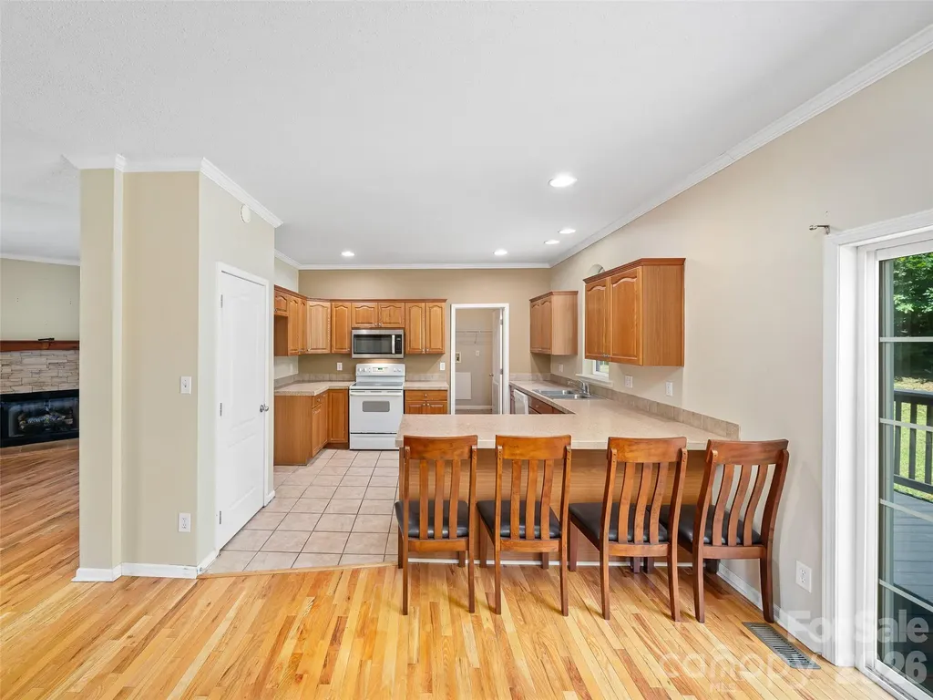 1470 Bear Creek Road Bakersville NC 28705
