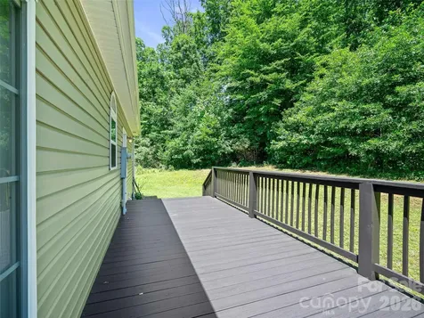 1470 Bear Creek Road Bakersville NC 28705