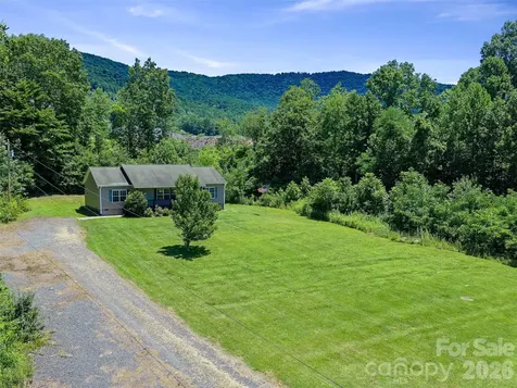 1470 Bear Creek Road Bakersville NC 28705