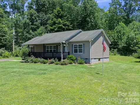 1470 Bear Creek Road Bakersville NC 28705