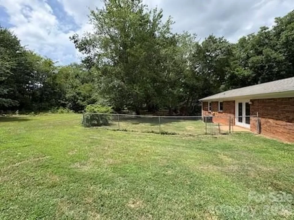 5406 Canterbury Road Patterson Springs NC 28152