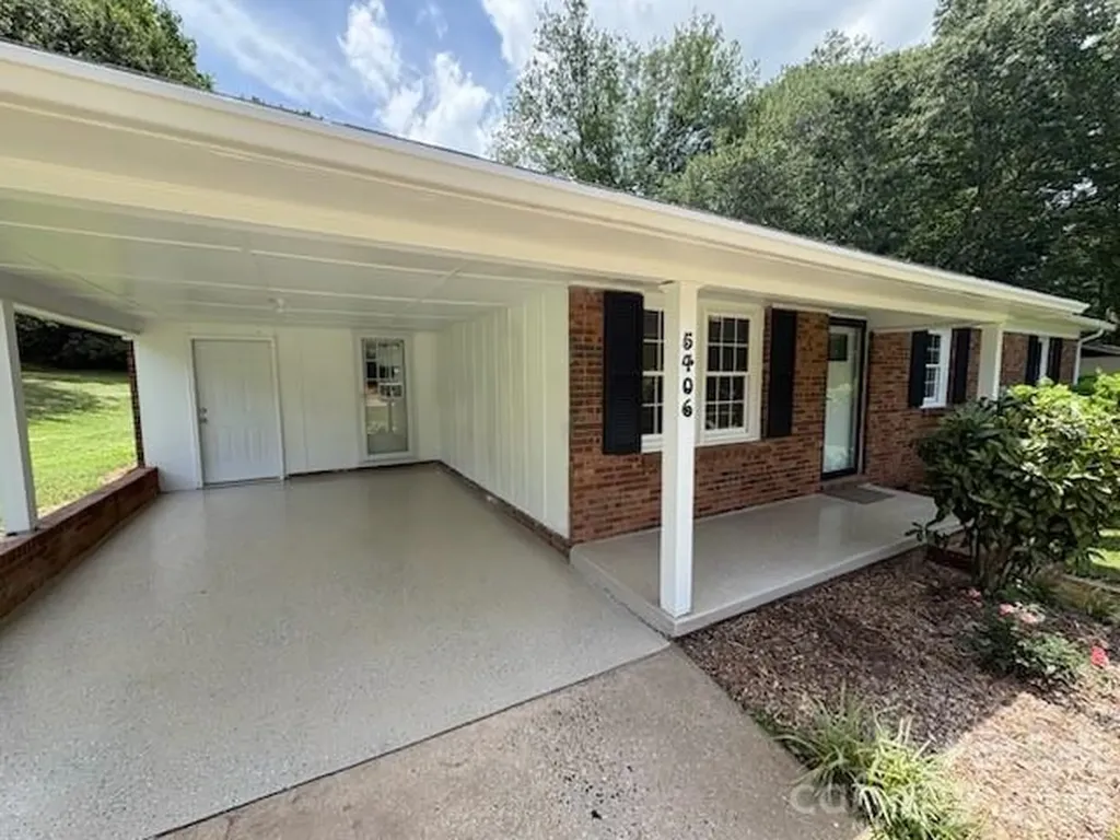 5406 Canterbury Road Patterson Springs NC 28152