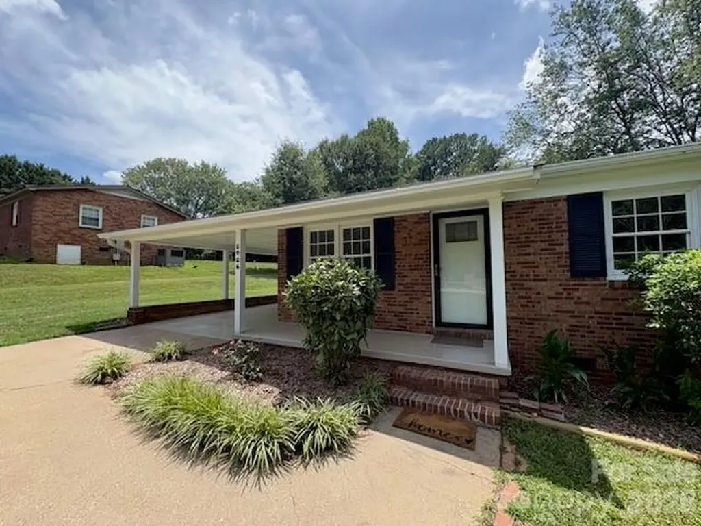5406 Canterbury Road Patterson Springs NC 28152