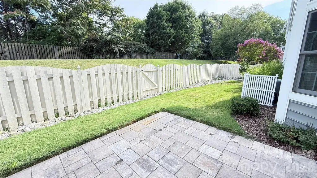 9128 Twilight Hill Court Charlotte NC 28277