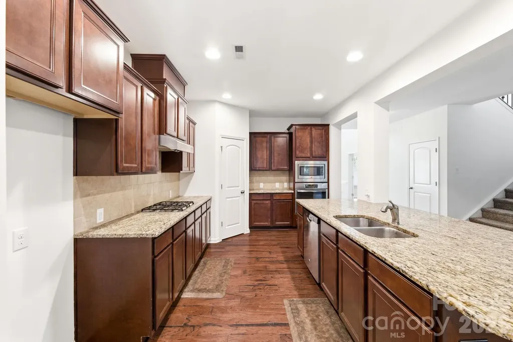 9631 Daufuskie Drive Charlotte NC 28278
